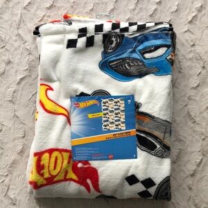 Hot Wheels Soft Plush Throw Blanket